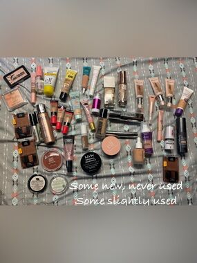 💁‍♀️💥💥Assorted Makeup Bundle